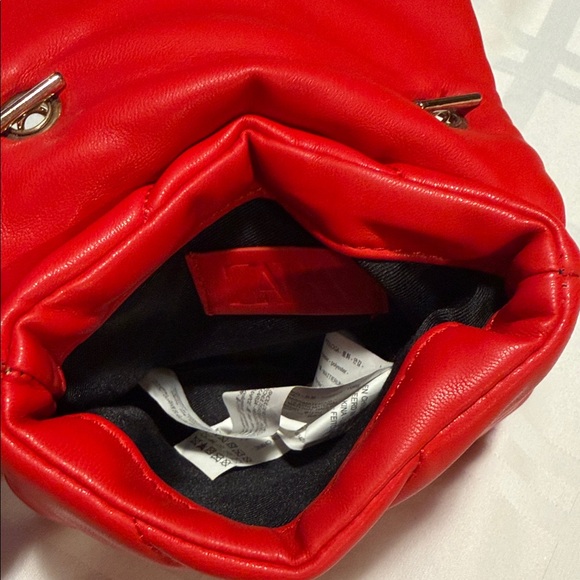 Zara Red Quilted Wristlet with Gold Chain - Picture 3 of 4